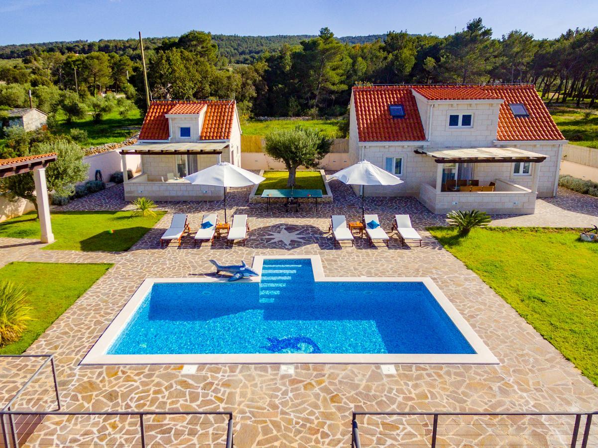Villa Mis Supetar Exteriör bild