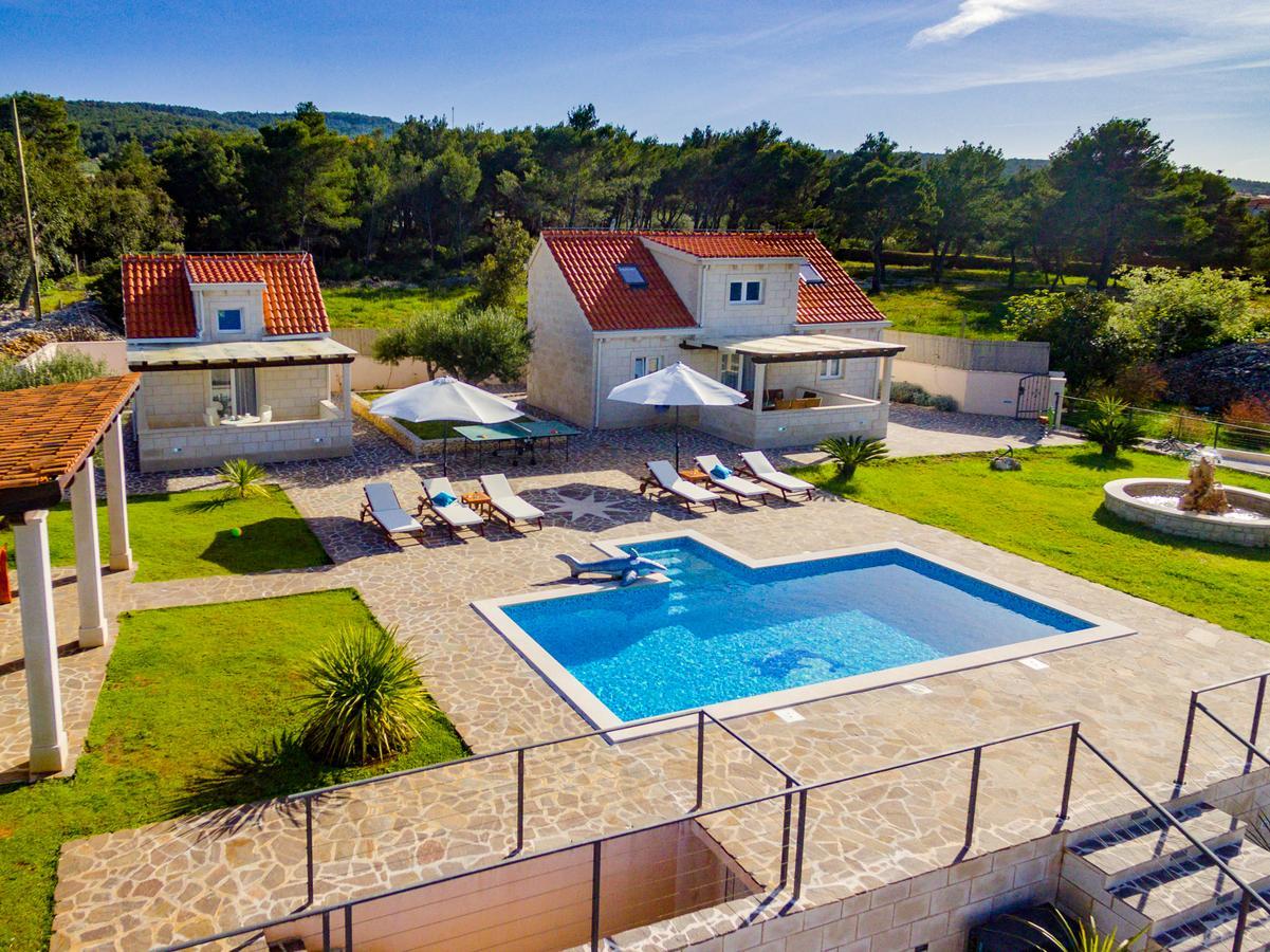 Villa Mis Supetar Exteriör bild