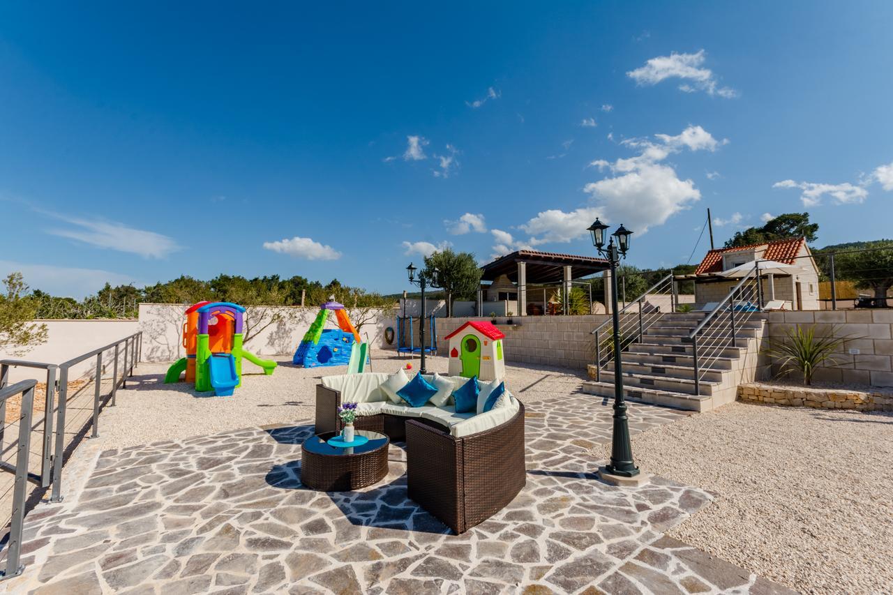Villa Mis Supetar Exteriör bild